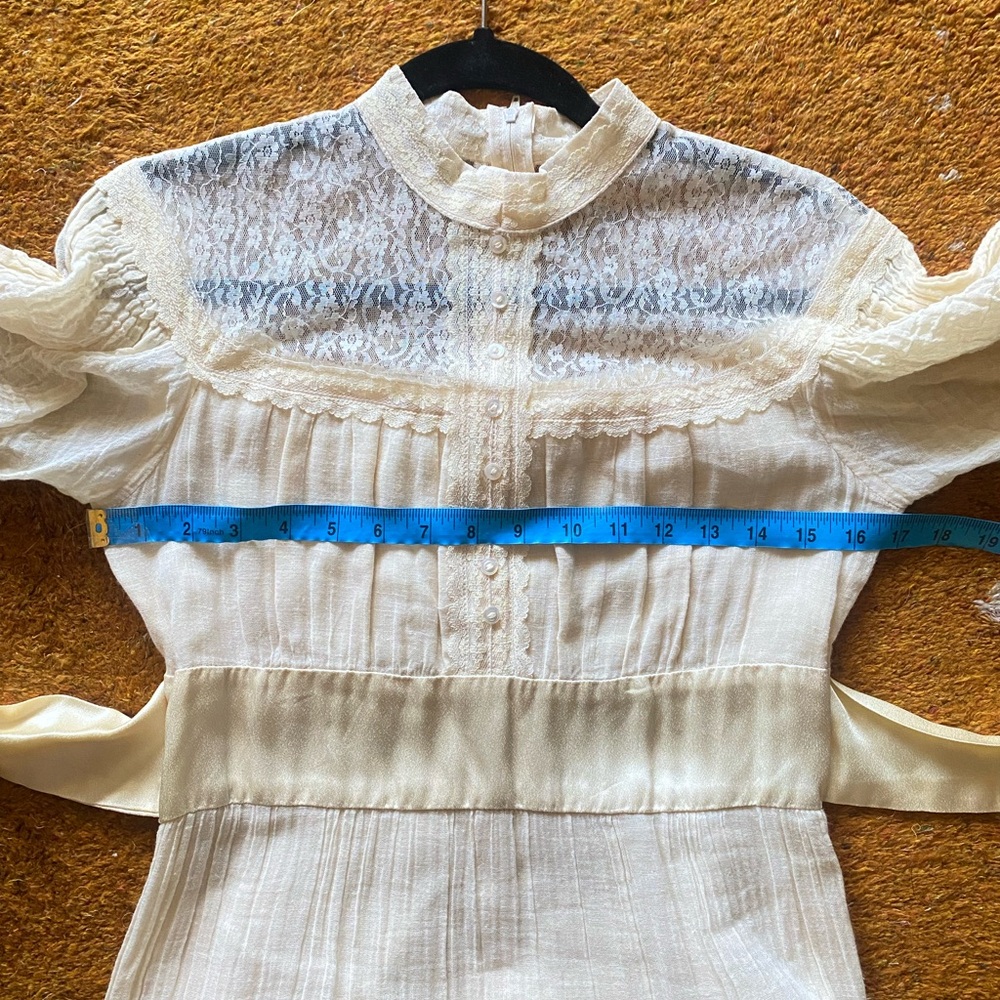 SOLD Vintage 70's Gunne Sax Dress - Picture 10 of 11